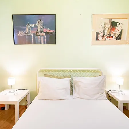 Apartment Ampelokipi Metro St. 2 Bedrooms 6 Pers. *