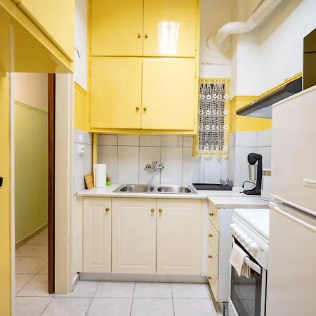 Ampelokipi Metro St. 2 Bedrooms 6 Pers. Apartment Athens