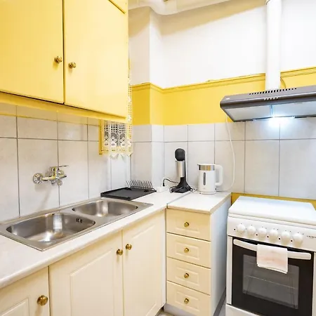 Apartment Ampelokipi Metro St. 2 Bedrooms 6 Pers.