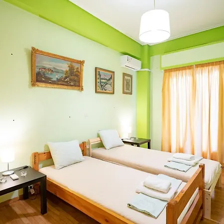 Ampelokipi Metro St. 2 Bedrooms 6 Pers. Apartment