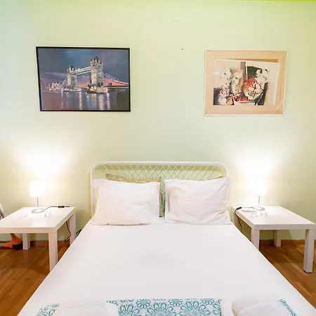 Ampelokipi Metro St. 2 Bedrooms 6 Pers.